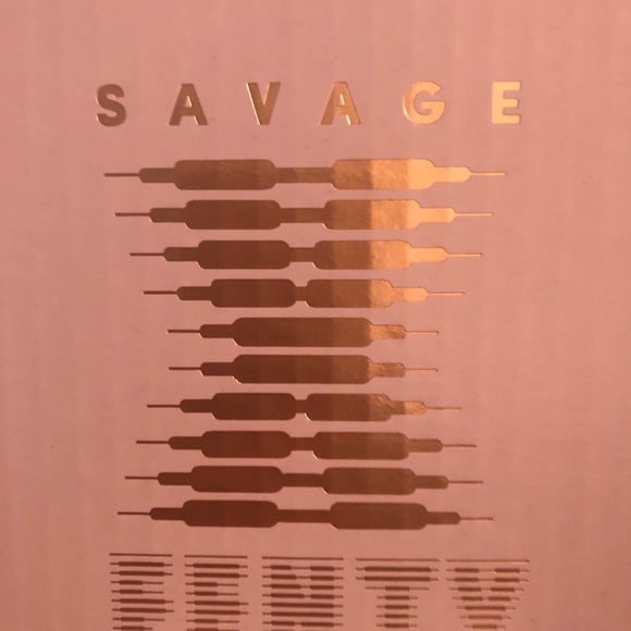Brand new Savage Fenty T shirt Bra size 44DDD - Picture 4 of 4